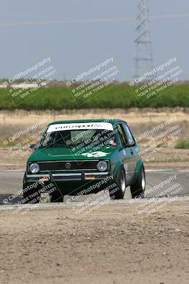 media/Apr-30-2022-CalClub SCCA (Sat) [[98b58ad398]]/Group 2/Race (Grapevine)/